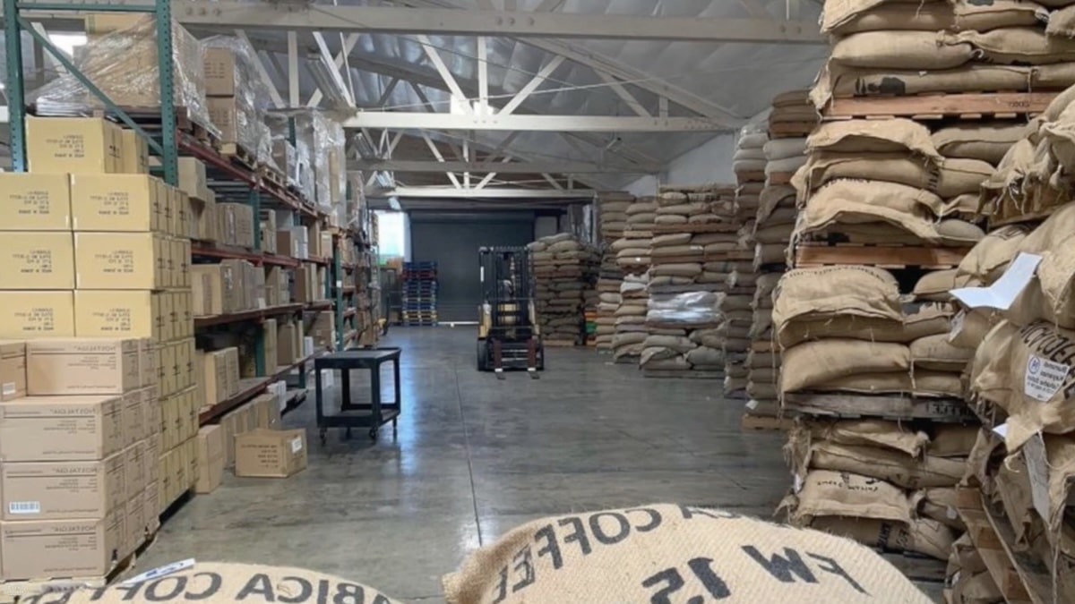 Coffee storage for cafés, hotels, wholesalers, and distributors